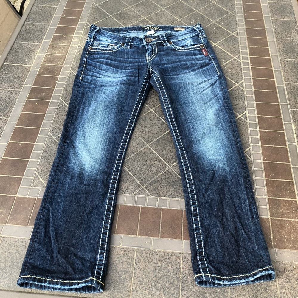 Silver Jeans-Santorini. W28. Excellent condition.